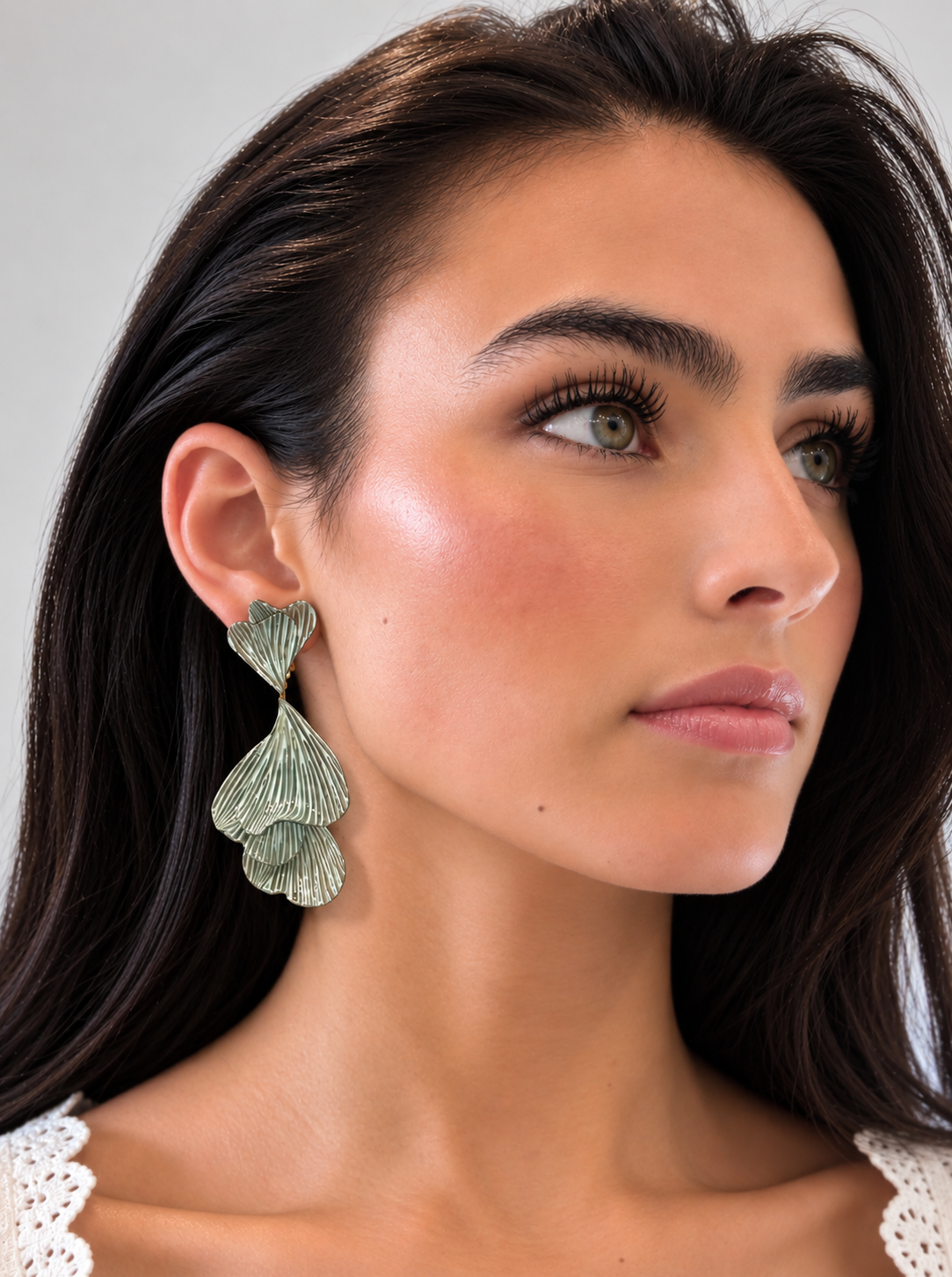 Cilea Paris Sculpted Anemone Earrings